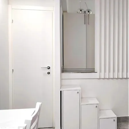 De Catherine Apartment *